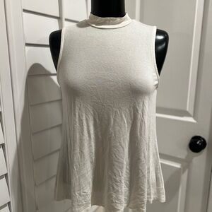 Polly & Esther Cream Sleeveless Tank Top